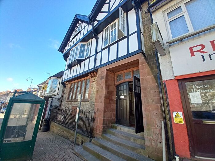 2 Bedroom Property To Rent In High Street, Llangefni, LL77