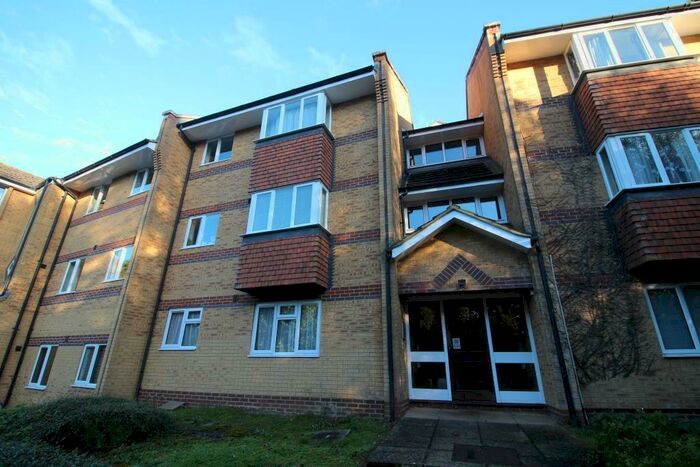 2 Bedroom Apartment To Rent In Wheeler Court, Tilehurst, Reading, Berkshire, RG31