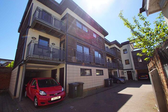 3 Bedroom Semi-Detached House To Rent In Bridwell Mews, Railway Street, SG14