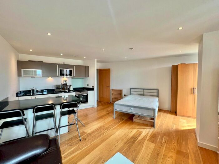 Studio To Rent In Candle House, Wharf Approach, Leeds, LS1