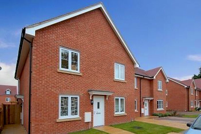 2 Bedroom Apartment To Rent In Abingdon, Oxfordshire, OX14