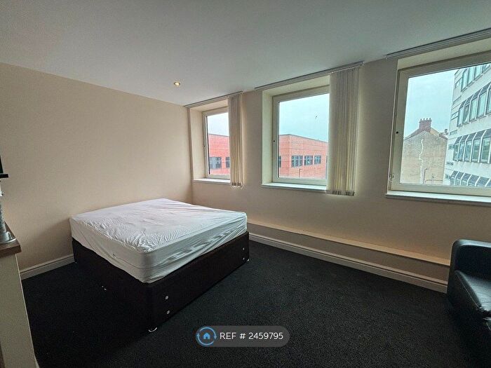 1 Bedroom Flat To Rent In Young Street, Doncaster, DN1