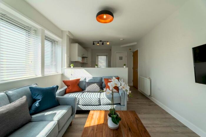 6 Bedroom Flat To Rent In Falconar Street, Newcastle, NE2