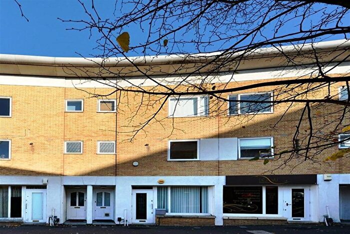 1 Bedroom Apartment To Rent In Hartlepool Court, E16