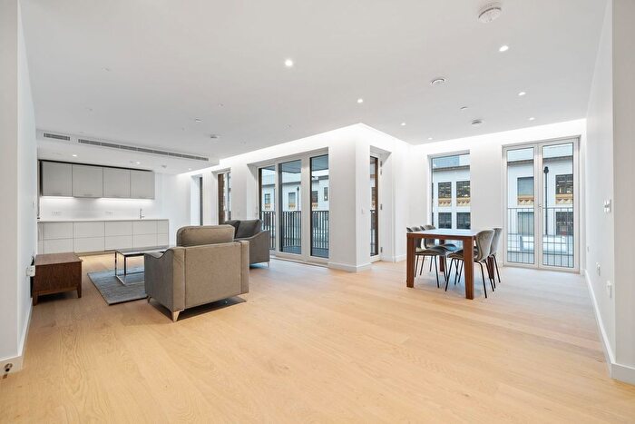2 Bedroom Flat For Sale In Warrington House, Phoenix Place, London, WC1X