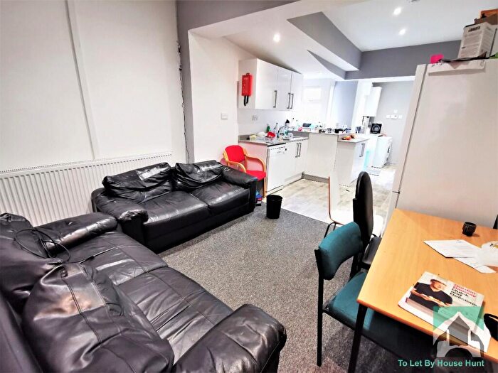 6 Bedroom Terraced House To Rent In Tiverton Road, Birmingham, B29