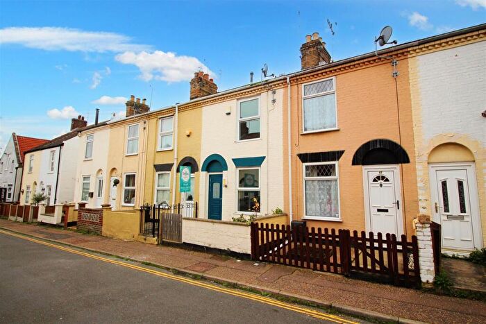 2 Bedroom Terraced House To Rent In Nelson Road, Gorleston, NR31