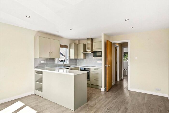 1 Bedroom Apartment For Sale In John Gooch Drive, Enfield, EN2