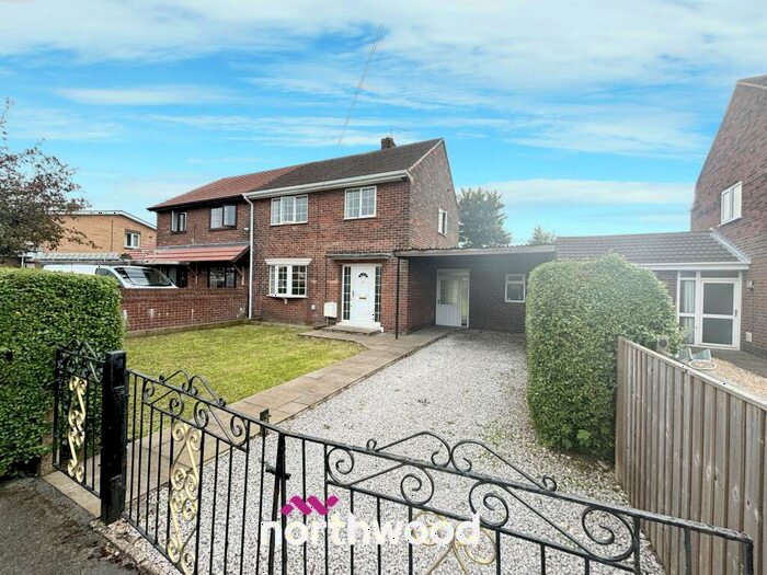 3 Bedroom Semi-Detached House To Rent In Ingram Crescent, Dunscroft, Doncaster, DN7