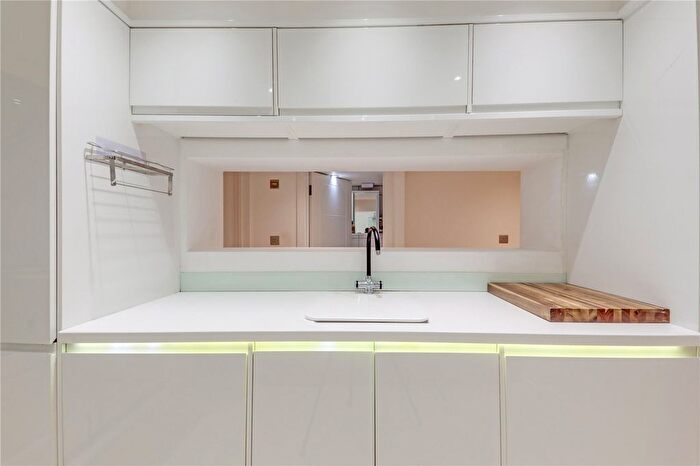 2 Bedroom Flat For Sale In Gloucester Place, Marylebone, London, NW1
