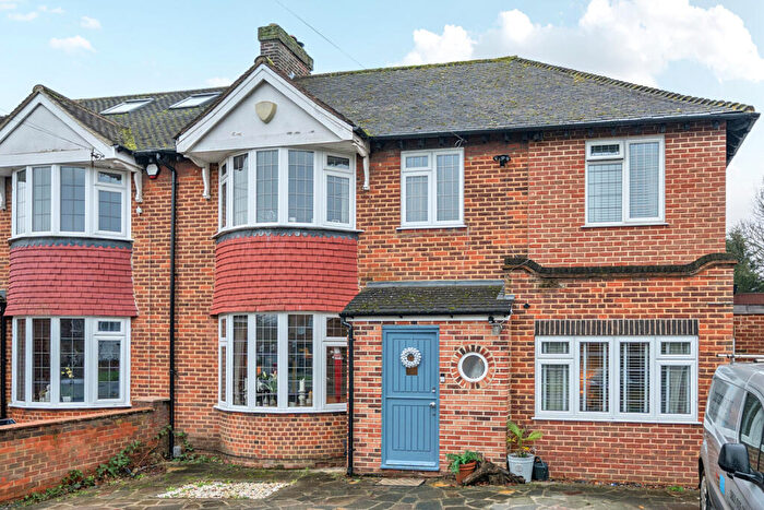 5 Bedroom Semi Detached House For Sale In Midfield Way, Orpington, BR5