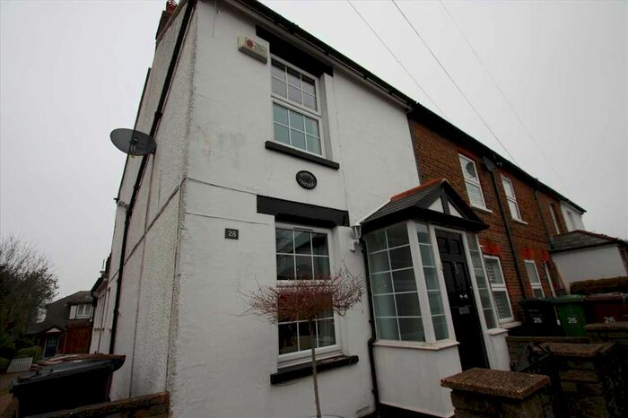 2 Bedroom End Of Terrace House To Rent In Spingfield, Bushey Heath, WD23
