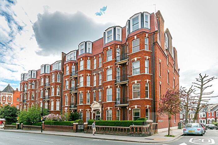 4 Bedroom Apartment To Rent In West End Lane, West Hampstead, NW6