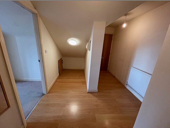 2 Bedroom Flat To Rent In Highland Court, Scotland Road, Basford, Nottingham, NG5