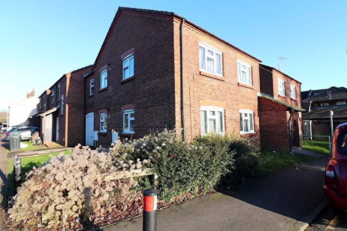 1 Bedroom Flat For Sale In Cobden Street, Luton, Bedfordshire, LU2