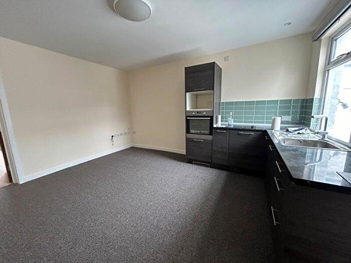 1 Bedroom Flat To Rent In High Street, Stoke-On-Trent, ST8