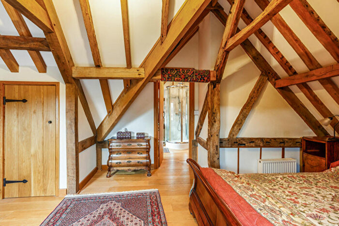 4 Bedroom Barn Conversion For Sale In West End Farm Barn, Mattingley, RG27