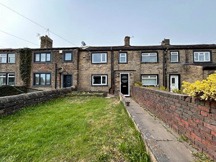 2 Bedroom House To Rent In Green End Road, Wibsey, Bradford, BD6