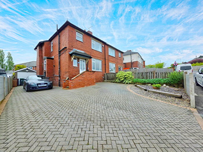 3 Bedroom Semi Detached House For Sale In Hawshaw Lane, Hoyland, Barnsley, S74