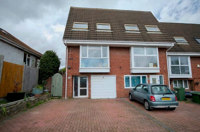 3 Bedroom Town House To Rent In St. Aubins Avenue, Sholing, Southampton, SO19