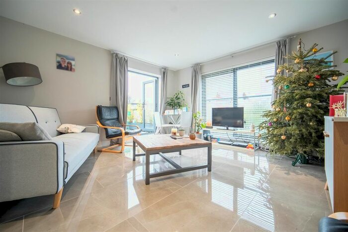 2 Bedroom Flat To Rent In Garmont Court, Garmont Road, Chapel Allerton, LS7