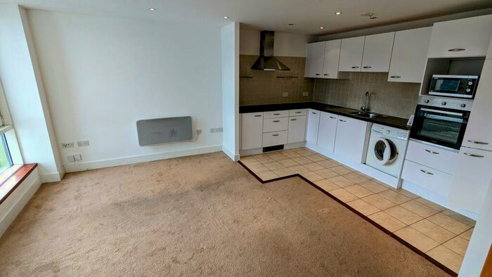 2 Bedroom Apartment To Rent In Lady Isle House, Prospect Place, Cardiff, CF11