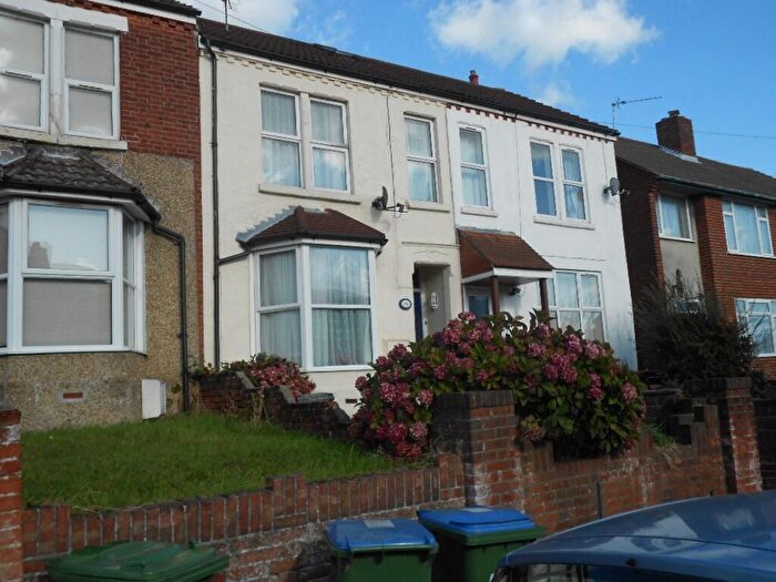 4 Bedroom House To Rent In Broadlands Road, Highfield, Southampton, SO17