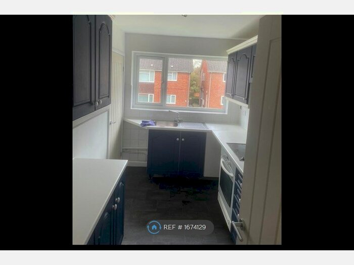 2 Bedroom Maisonette To Rent In Crypt Court, Tuffley, Gloucester, GL4