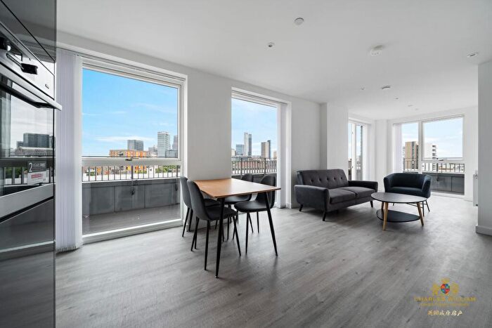 2 Bedroom Apartment To Rent In Explorer's Wharf, E14