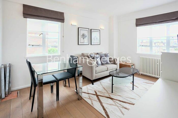 1 Bedroom Flat To Rent In Sloane Avenue, Chelsea, SW3