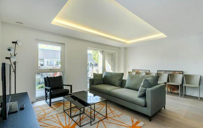2 Bedroom Flat To Rent In Landau Apartments, Farm Lane, Fulham, SW6
