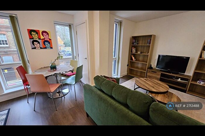 2 Bedroom Flat To Rent In St Pancras Way, London, NW1