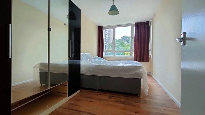 2 Bedroom Flat To Rent In Vincent Road, Woolwich, SE18