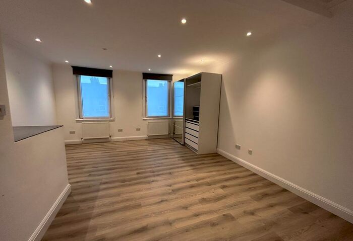 Studio To Rent In A Broadway, Bexleyheath, DA6