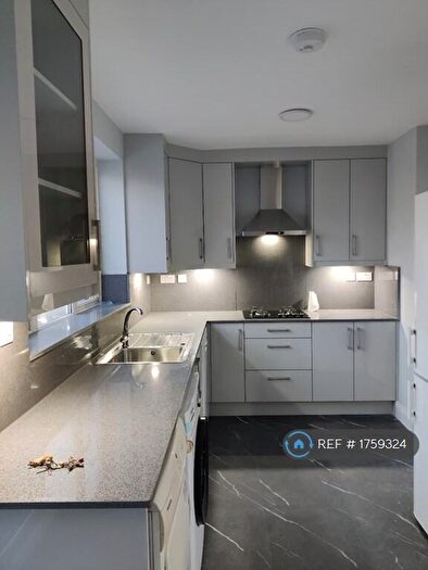 3 Bedroom Terraced House To Rent In Humber Way, Langley, SL3