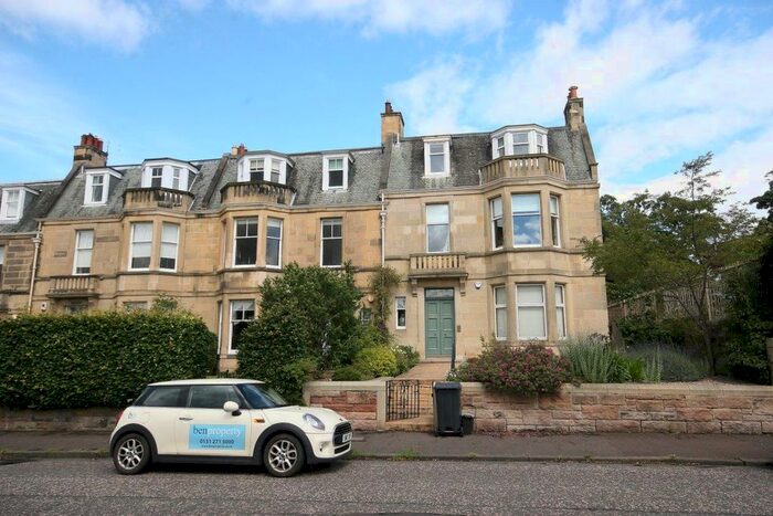 3 Bedroom Flat To Rent In Murrayfield Drive, Edinburgh EH12