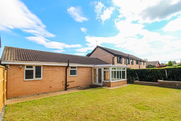 2 Bedroom Detached Bungalow For Sale In Hopewell Way, Crigglestone, Wakefield, WF4