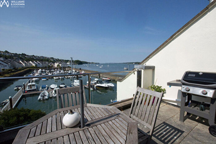 3 Bedroom Terraced House For Sale In Hen Gei Llechi, Y Felinheli, LL56