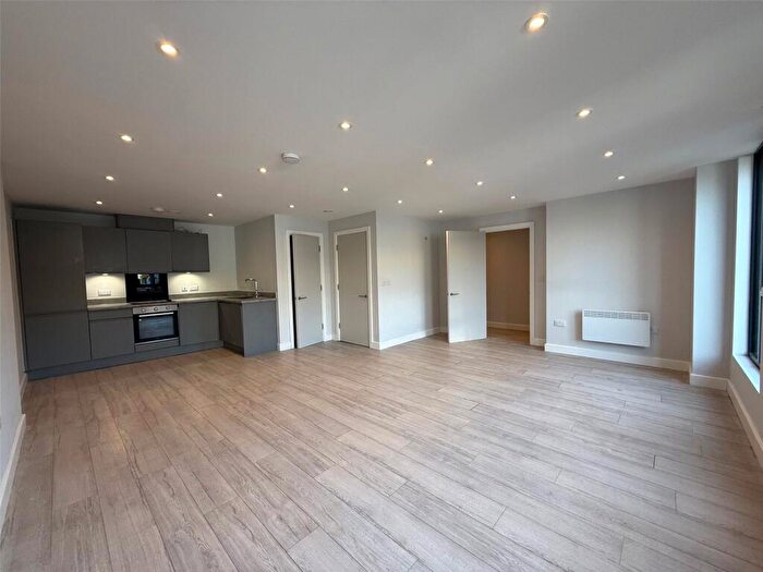 3 Bedroom Terraced House To Rent In Regent Plaza Block B, Duncan Street, Salford, M5