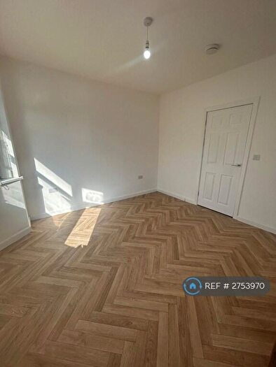 2 Bedroom Flat To Rent In Purley Road, Leicester, LE4