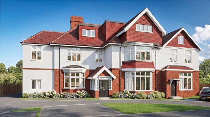 2 Bedroom Flat For Sale In Holly Oak Close, Cheam, Sutton, SM2