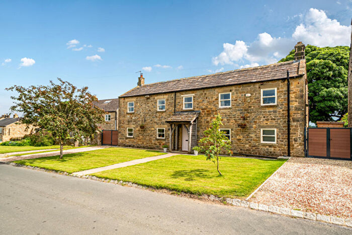5 Bedroom Detached House For Sale In Hill House, Fearby, North Yorkshire, HG4