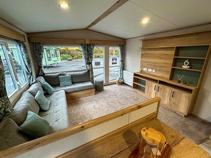 2 Bedroom Mobile/park Home For Sale In Lochgoilhead, Cairndow, PA24