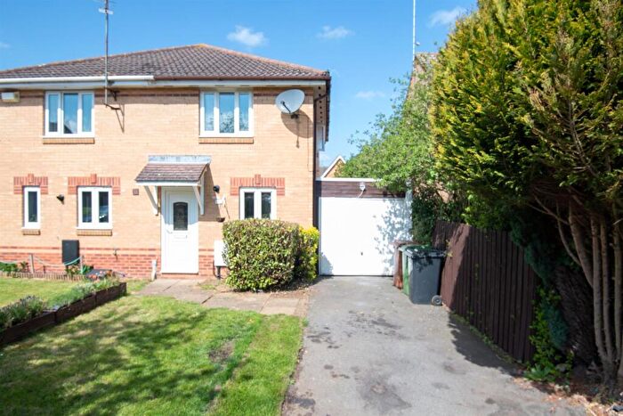 2 Bedroom Semi Detached House For Sale In Sandringham Close, Wellingborough, NN8