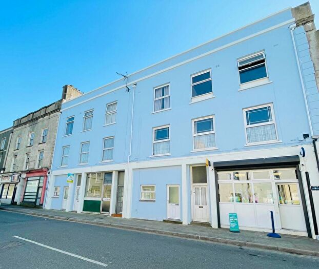 Studio To Rent In Pembroke Dock, SA72