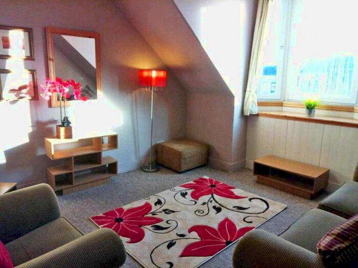 1 Bedroom Flat To Rent In Esslemont Avenue, Aberdeen, AB25