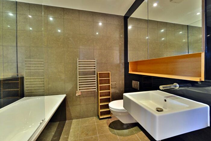 2 Bedroom Flat To Rent In Abbey Road, St Johns Wood, NW8
