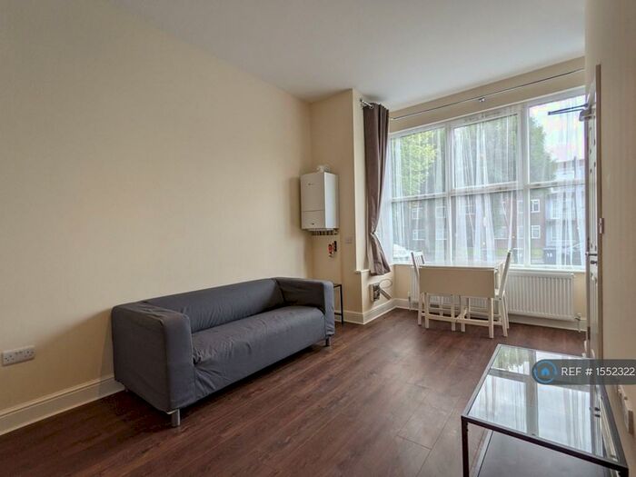 1 Bedroom Flat To Rent In Middleton Hall Rd, Cotteridge, B30