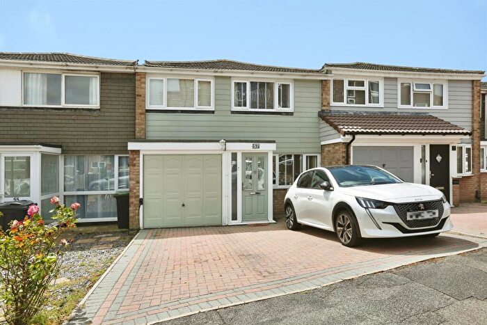 3 Bedroom Terraced House For Sale In Gale Moor Avenue, Gosport, PO12