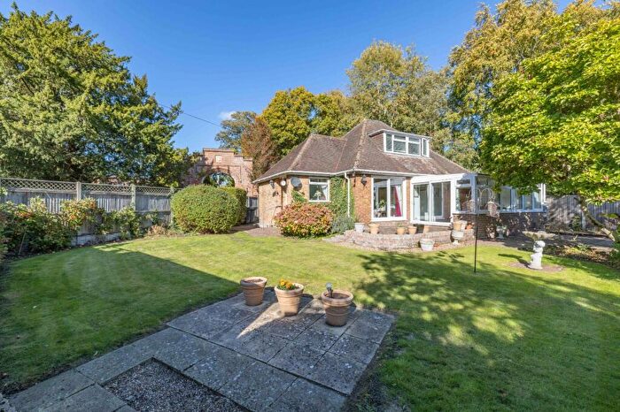 4 Bedroom Bungalow For Sale In Milner Lane, Sturry, Canterbury, Kent, CT2